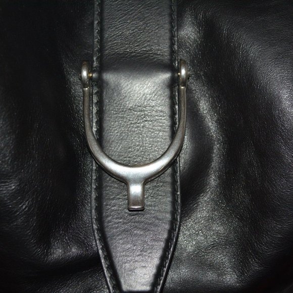 NWT Gucci Black Soft Stirrup Washed Leather Shoulder Bag - Picture 6 of 8